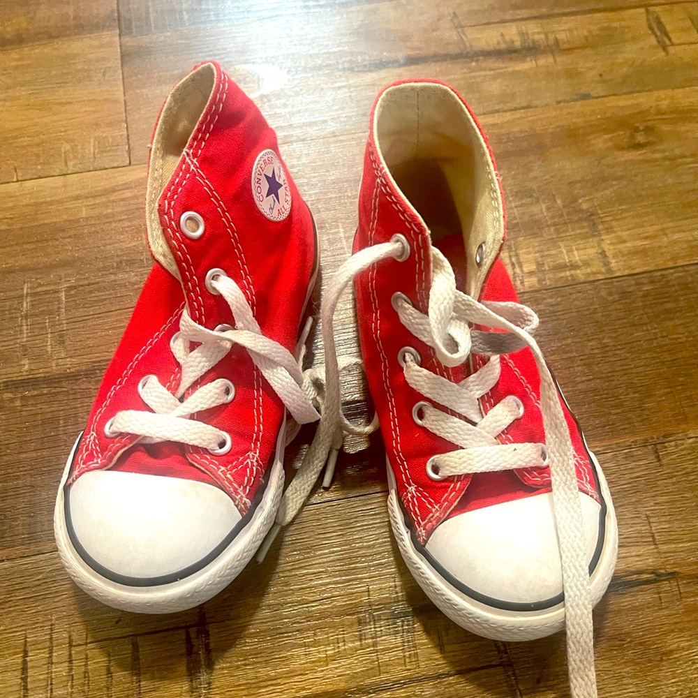 Red high top chucks size 9t